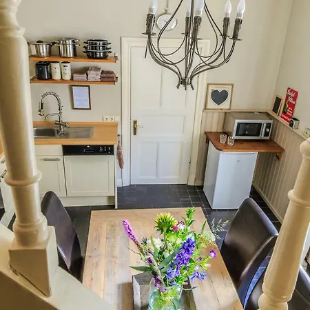 De Kamphoeve Bed and Breakfast *