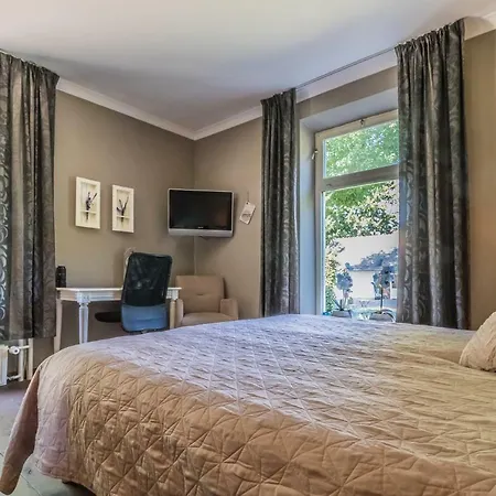 De Kamphoeve Bed & Breakfast *