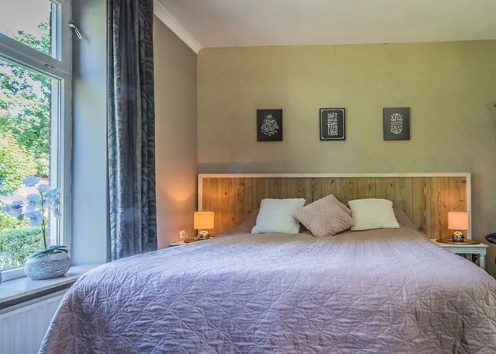 Bed & Breakfast De Kamphoeve Beringe