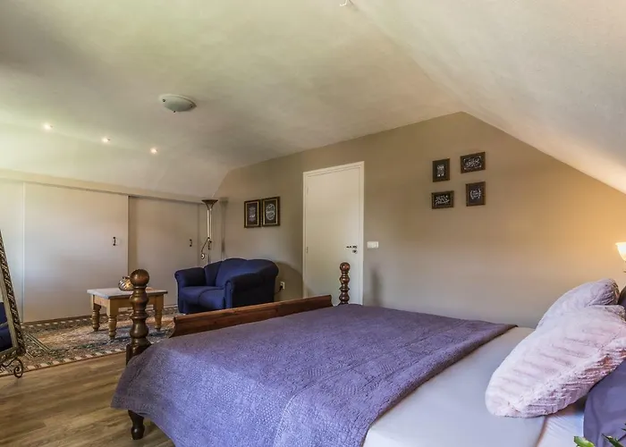 De Kamphoeve Bed & Breakfast *